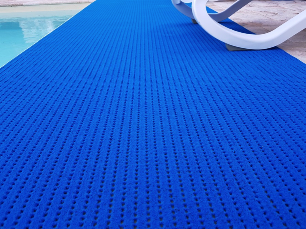 Tapis antidérapant pour bord de piscine couloir - Sud Antiderapant