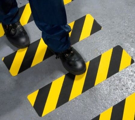 Ruban adhesif antiderapant avertisseur de danger